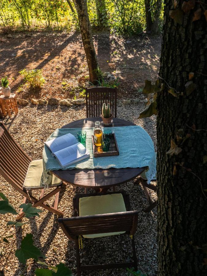 Les Jardins D'Holi Proche Uzes Acomodação com café da manhã Garrigues-et-Sainte-Eulalie Exterior foto