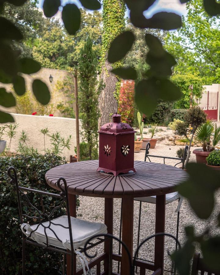 Les Jardins D'Holi Proche Uzes Acomodação com café da manhã Garrigues-et-Sainte-Eulalie Exterior foto