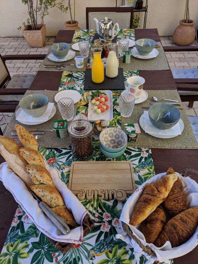 Les Jardins D'Holi Proche Uzes Acomodação com café da manhã Garrigues-et-Sainte-Eulalie Exterior foto